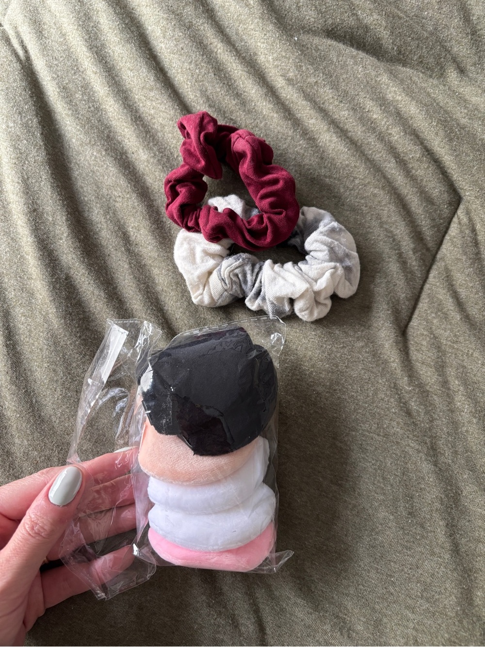 Hair Accessory Bundle - Picture 2 of 6